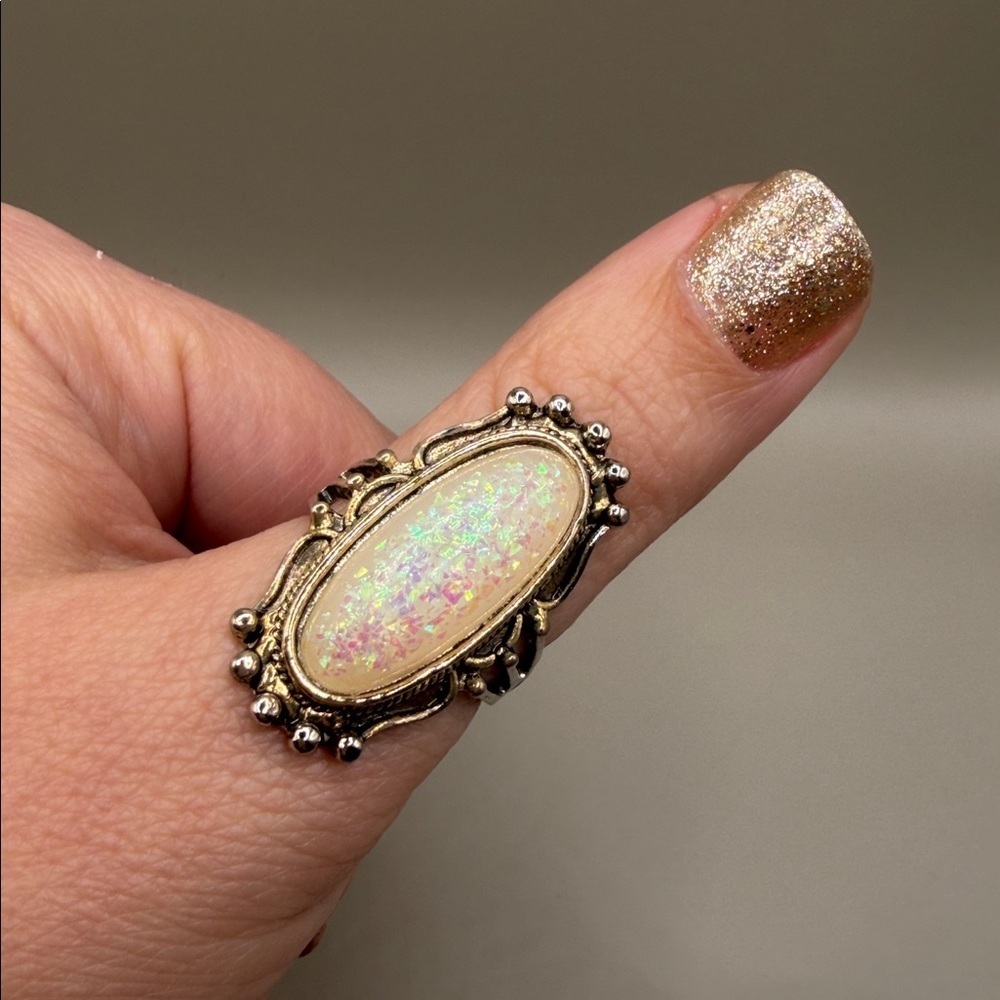Ornate Silver Sparkle Cabochon Statement Ring